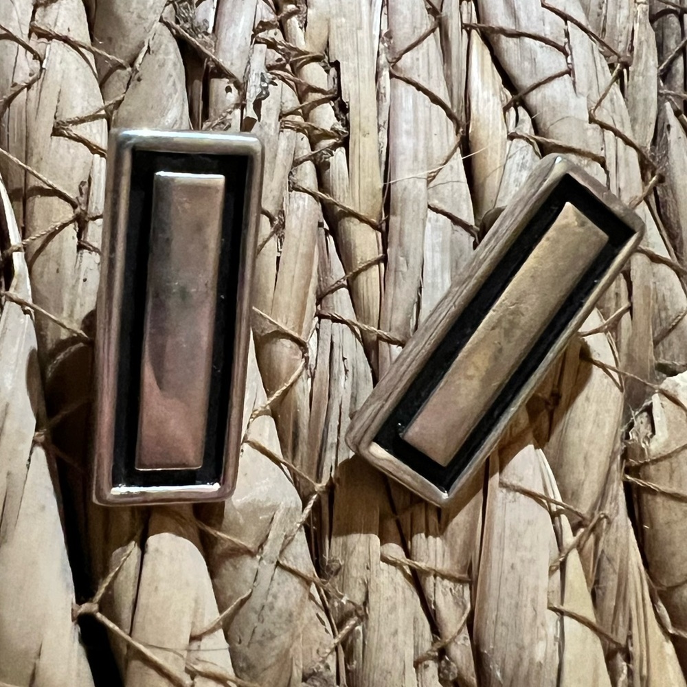 Silver And Black Rectangular Earrings - image 3